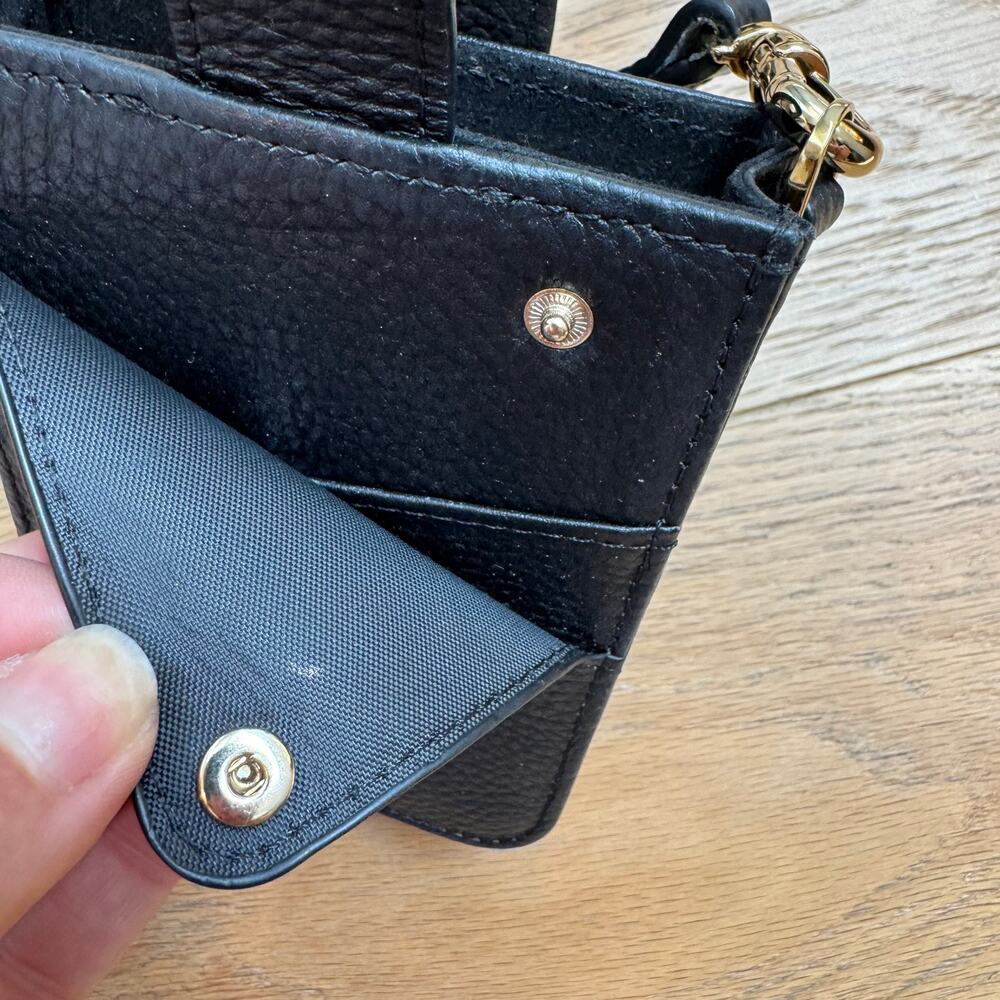 Bandolier Hailey Holster Leather Crossbody Phone Bag – Black & Gold - Picture 5 of 9